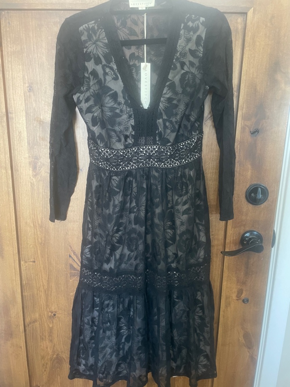 lovestitch Black Floral Lace Long Sleeve Midi Dress